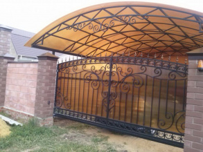 Навесы во дворе пример 8