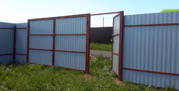 Забор из профнастила с воротами и калиткой 20 соток