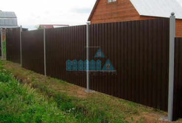 Забор из профнастила с бетонированием столбов